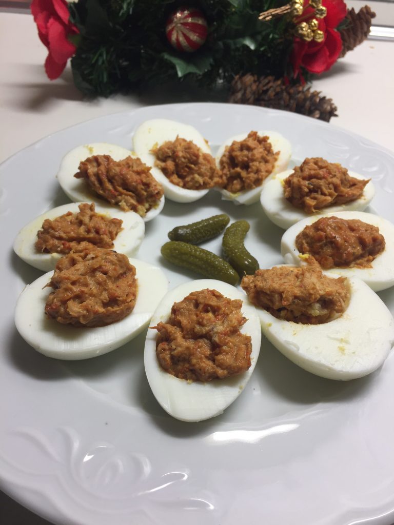 HUEVOS CON SALSA DE PIMIENTOS