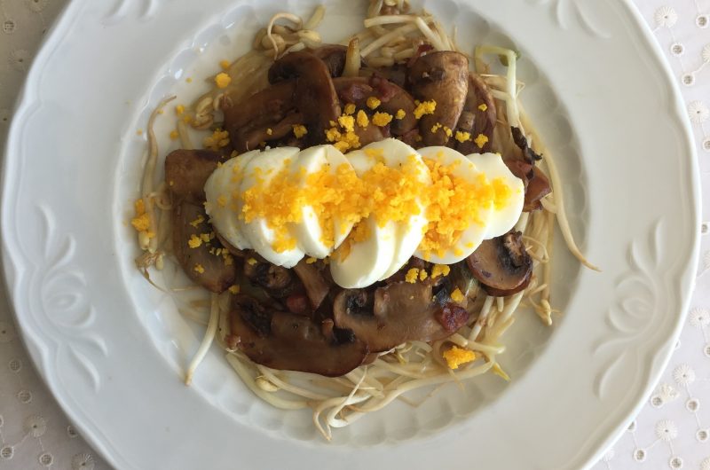 Ensalada templada de champiñones