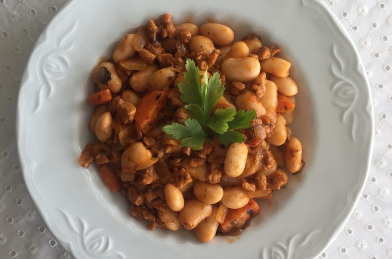 Alubias con salsa de soja texturizada