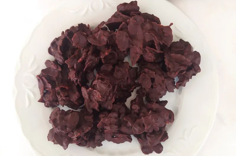 Rocas de chocolate con cereales saludables